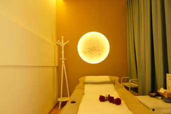 佛山顺德区日式指压的寂静美学：在按压中听见雪落的声音